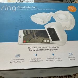 RING FLOODLIGHT CAM